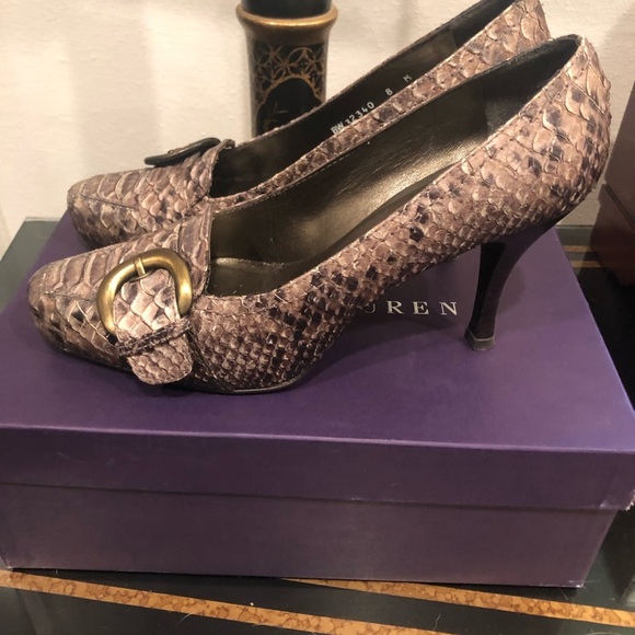 Stuart Weitzman Python Pumps! 8 m Preowned, slightly worn - Picture 6 of 7
